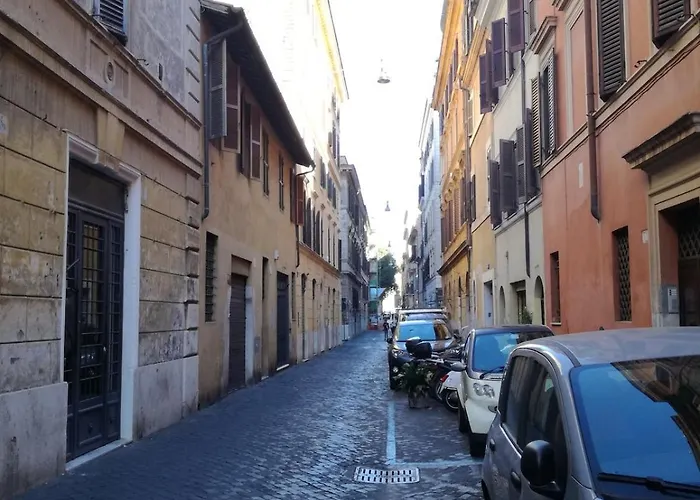 In Borgo Vittorio Scala B * Roma