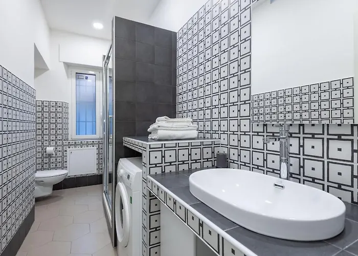 Apartamento In Borgo Vittorio Scala B *